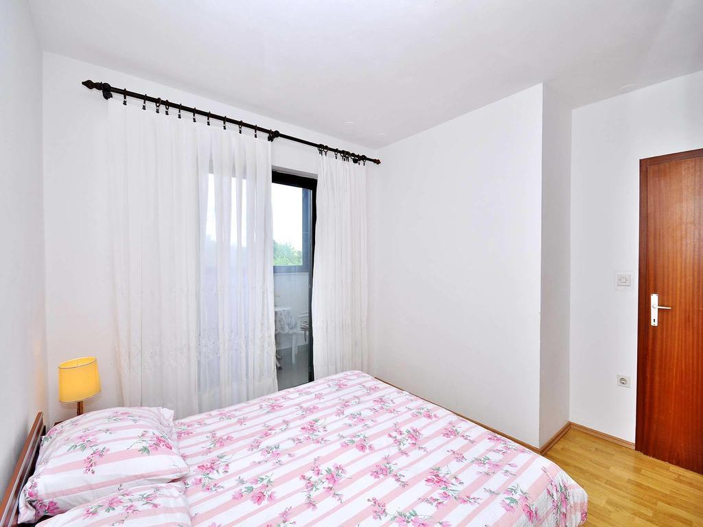 Apartments Mira 645 波雷奇 客房 照片